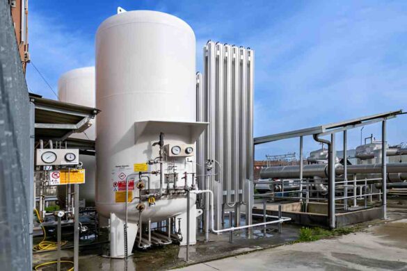Nitrogen to Oxygen