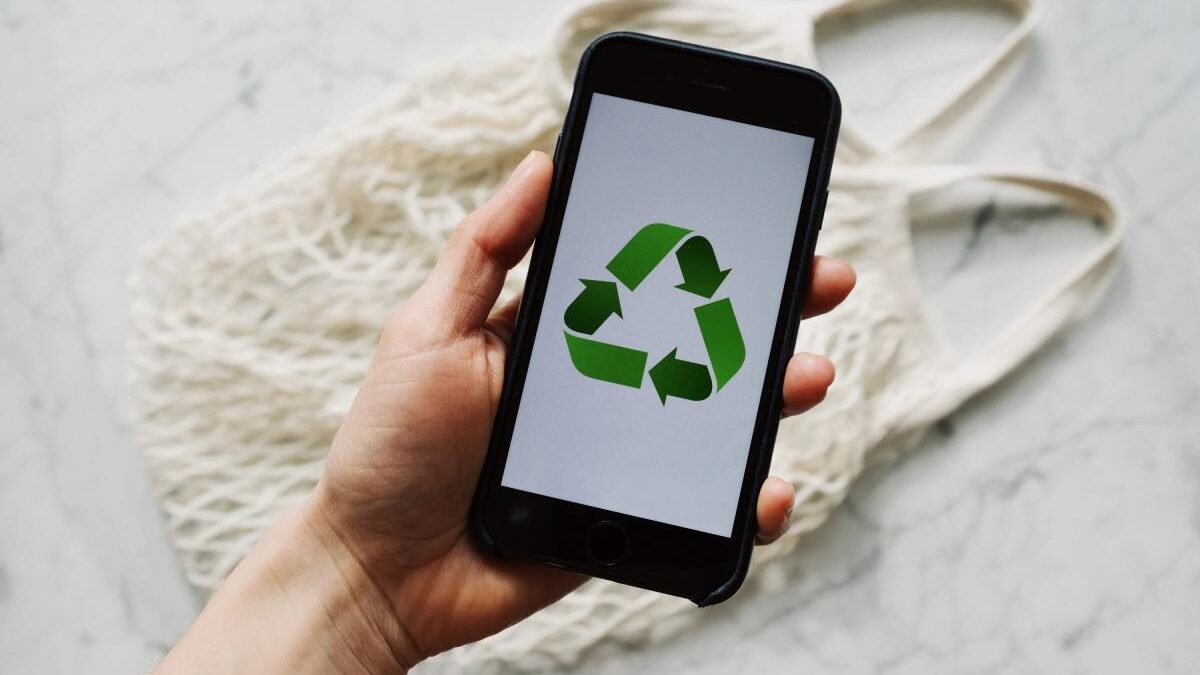 Sell iPhone for Upcycling Projects: From Old to New