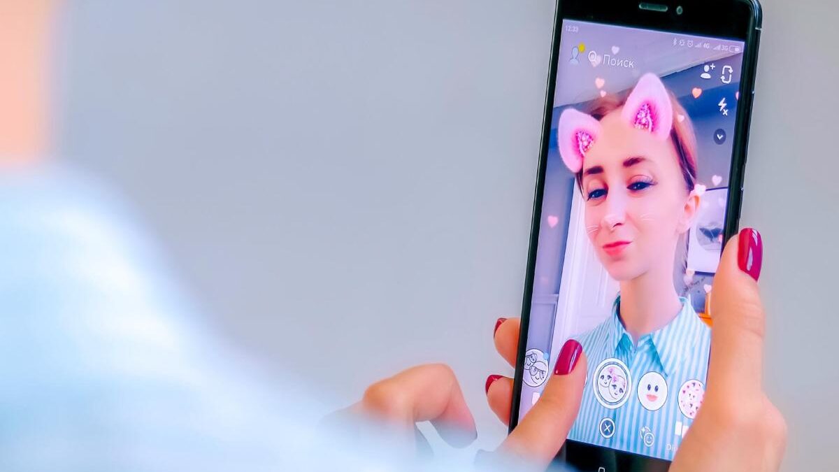 How To Add Snapchat Filters To The App? [2024]